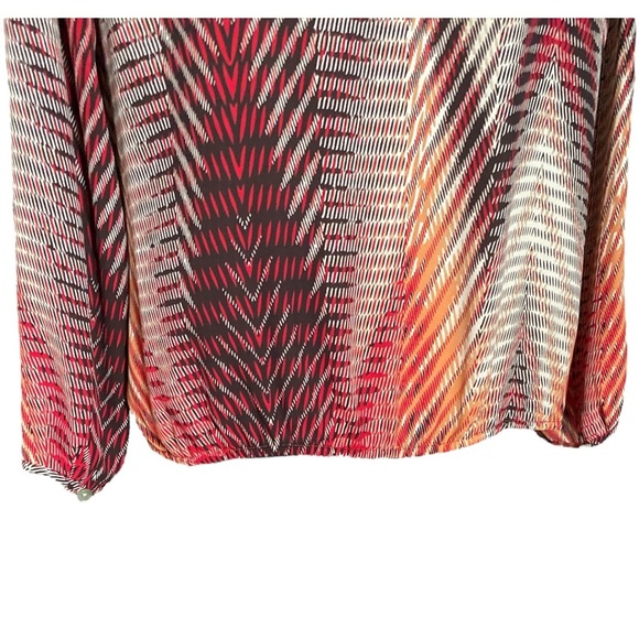 CHICO’s Multicolor Geometric Print Faux Wrap Top Women's Size 1 (M) - Picture 5 of 6